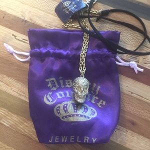 Disney couture pirates skull necklace gold